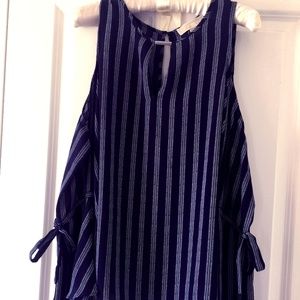 Michael Kors top decorative sleeves open shoulder